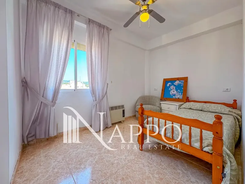Nappo Real Estate tiene el placer de presentaros este luminoso ático con terraza privada y espectaculares vistas al mar, al puerto de Palma, — photo 9