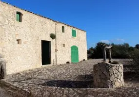Rustic Finca in Predominant Position — photo 4