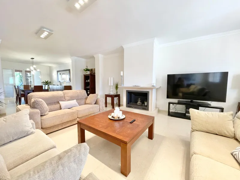 Independent chalet with holiday license for 8 people — photo 9