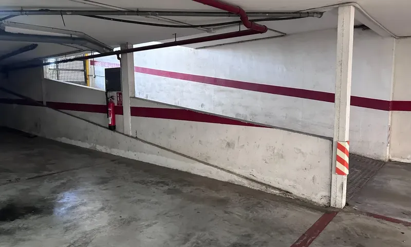 Extra large underground parking space in E... — photo 4