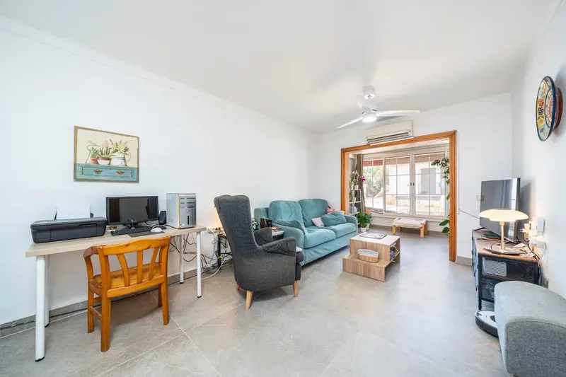 This chalet in Es Pelats is an excellent opportunity in Mallorca. From gestpropiedad, a real estate agency specialized in the area, we present a — photo 9