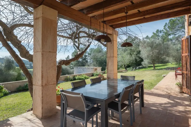 This magnificent finca is located between the charming villages of Sant Joan and Petra, two traditional Mallorcan towns — photo 7