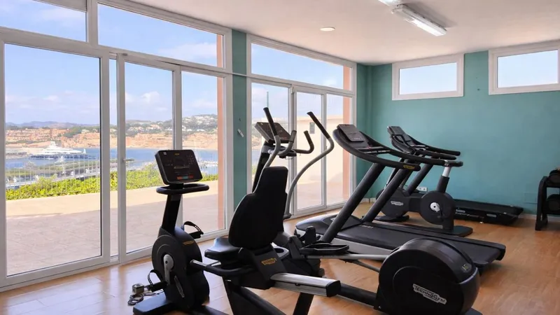 Port Adriano - 2 Bedroom Sea View Duplex Apartment — photo 10