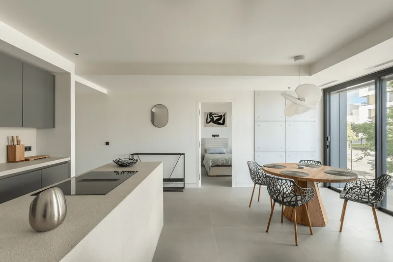 Modern 2-bedroom apartment with terrace in Nou Levant — photo 1