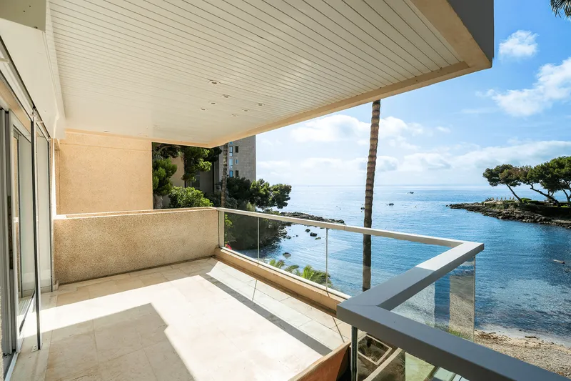Long term rental apartment with sea access and parking in Illetas — photo 1