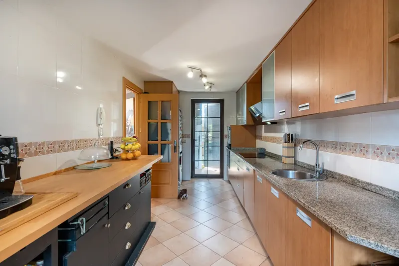 Charming townhouse with private garden and pool in Puig de Ros — photo 12