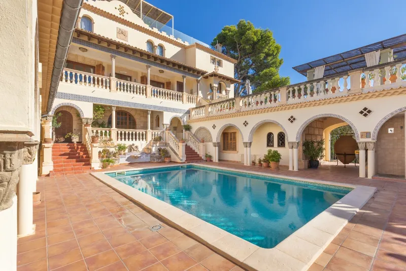 Beautiful Two-Bedroom Apartment in a Charming Complex with Swimming Pool — photo 2