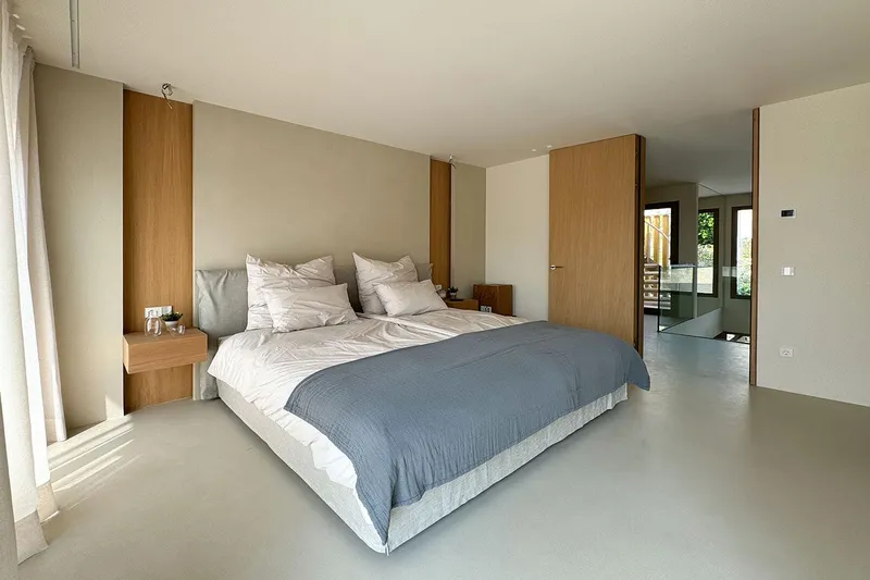 Stylishly renovated villa with wonderful outdoor area in prime location — photo 5