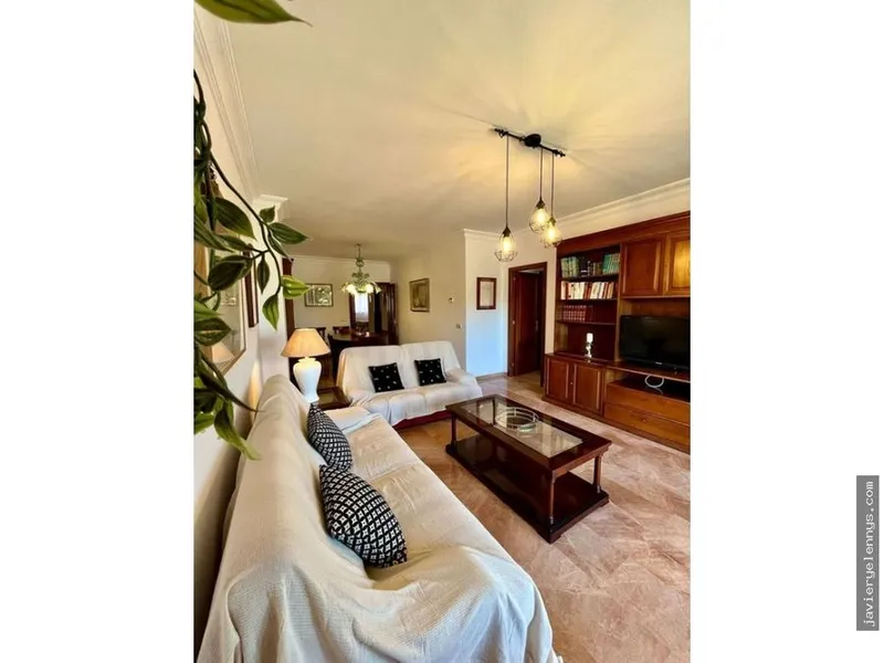 Flat for rent on Calle d'En Bordils — photo 9