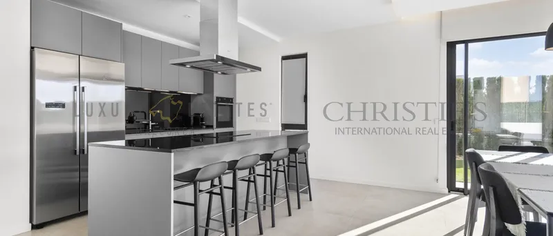 Modern villa with pool and garden in Sa Ràpita within walking distance of the natural beach Es Trenc — photo 1