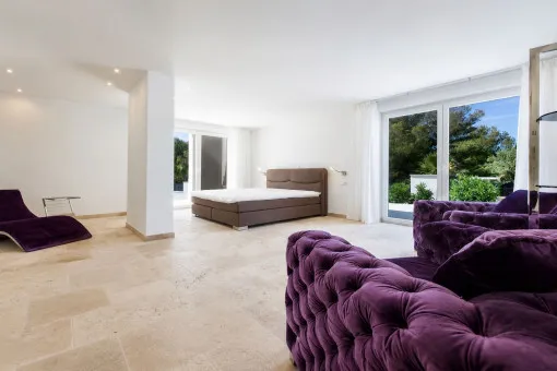 Santa Ponsa, modern villa for rent in Santa Ponsa with sea views and a spacious outdoor area — photo 12