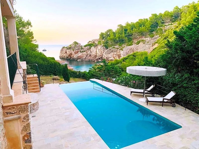 Experience Luxury Living with Breathtaking Views in Deia Cove! — photo 5