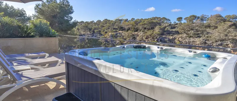Renovated semi-detached house in Cala Pi with vacation rental license and views of the bay — photo 9
