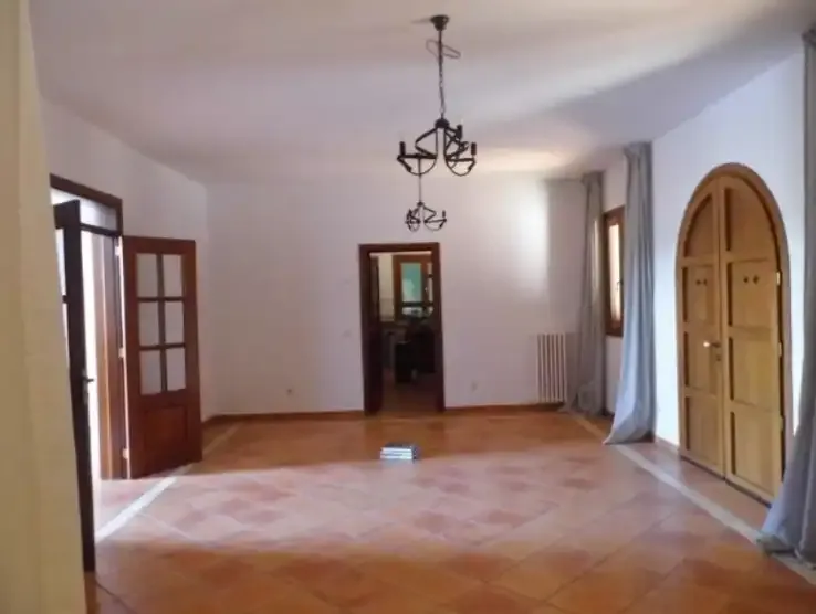 Large Andalusian-style estate on a hill near Es Llombards/Santanyí, with impressive panoramic views over Santanyí and the — photo 5