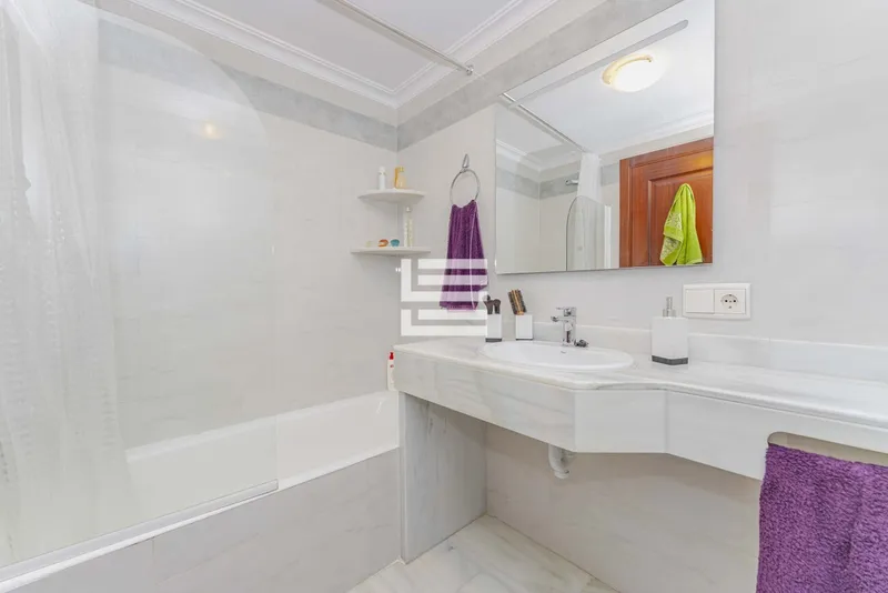 Penthouse for sale in an excellent location in Puerto de Alcudia, Mallorca. — photo 11