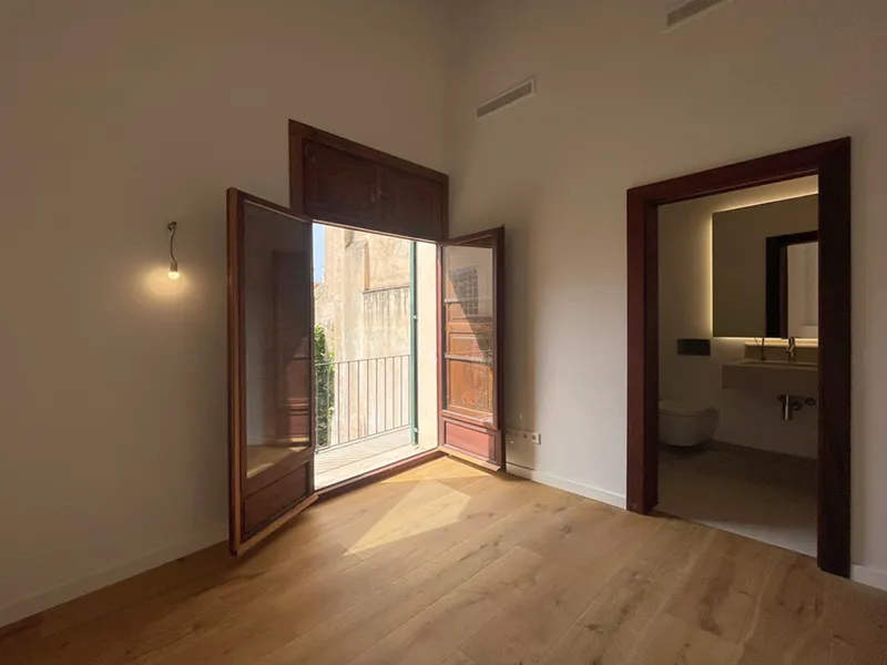 Elegant and representative luxury flat, 2 bedrooms and 3 bathrooms, in the Calatrava area of Palma's old town — photo 9