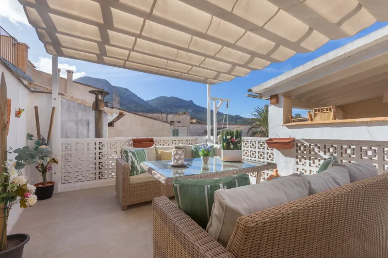 Charming renovated townhouse with terraces in the heart of Sóller — photo 4