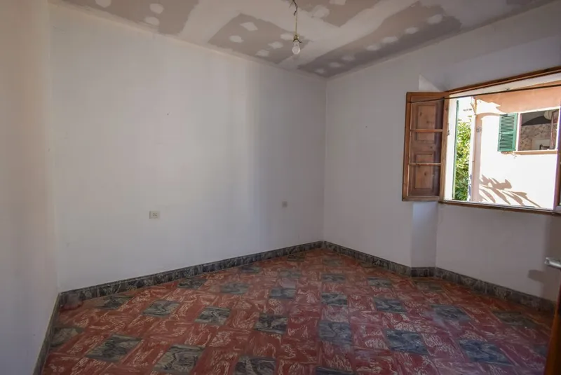 Typical Mallorcan house with a spacious patio in Sóller — photo 3