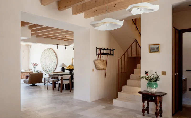 Spectacular Townhouse with Garden and Pool — photo 2