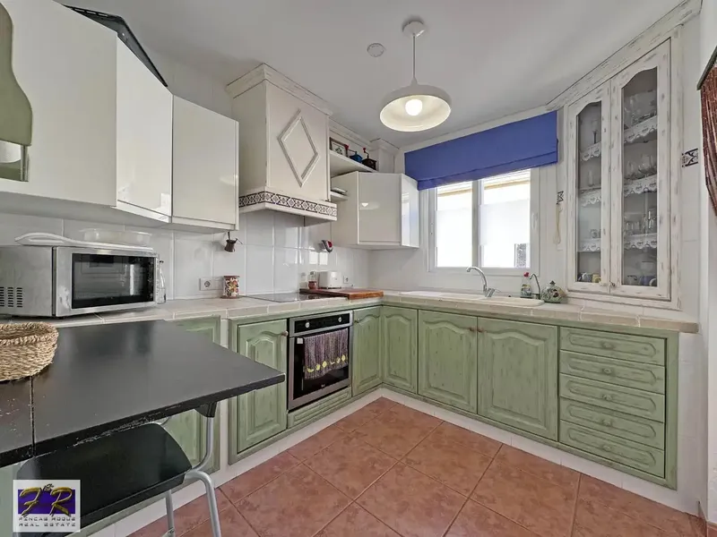 Fantastic Opportunity in Puerto de Alcudia: Exclusive Apartment Steps from the Beach — photo 11