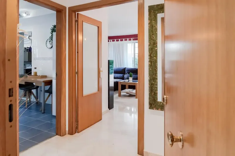 Discover this exclusive ground floor apartment in the coveted area of Les Maravelles, Palma de Mallorca. — photo 2