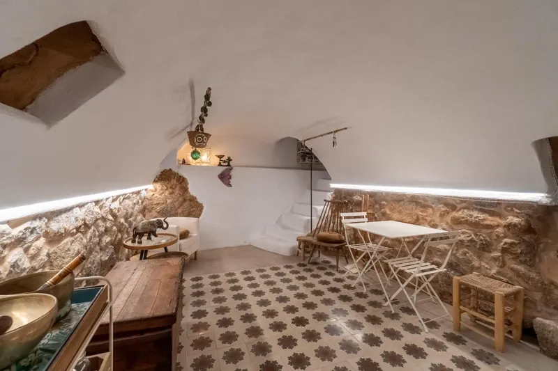 Village house — photo 9