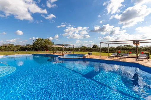 Llucmajor, exclusive natural stone finca with holiday rental license and pool near Llucmajor — photo 2