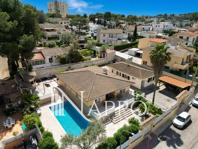 Nappo Real Estate is pleased to present this magnificent detached villa located in Palmanova, one of the most sought-after residential areas — photo 1