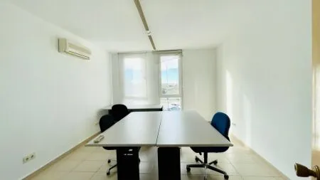 Business Premise - Palma de Mallorca (Son Roca), Built Surface 95m², 1 Bathroom — photo 2