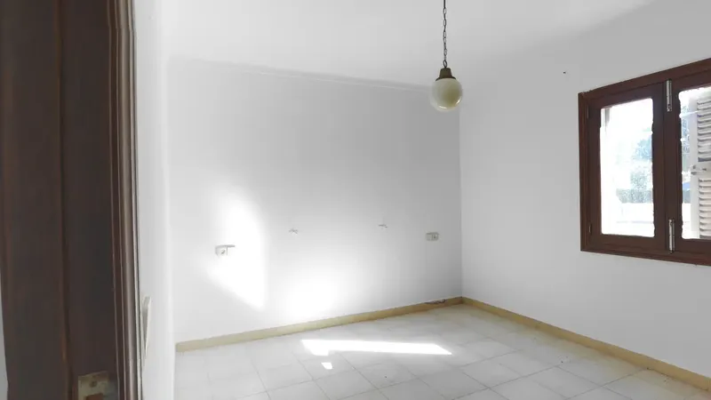 This charming bungalow with great potential is located in an attractive and quiet residential area of Sa Coma, just a few minutes from the sea. — photo 9