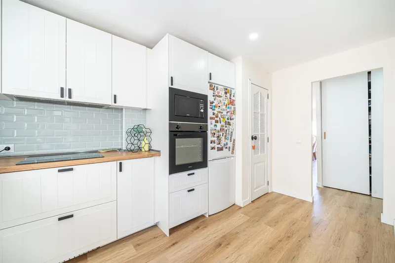 Reformed three-bedroom flat with balcony in Pere Garau — photo 5