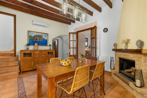 Santanyi, Mediterranean Townhouse in a Prime Location in Santanyí with Pool, Garden & ETV Licence — photo 4