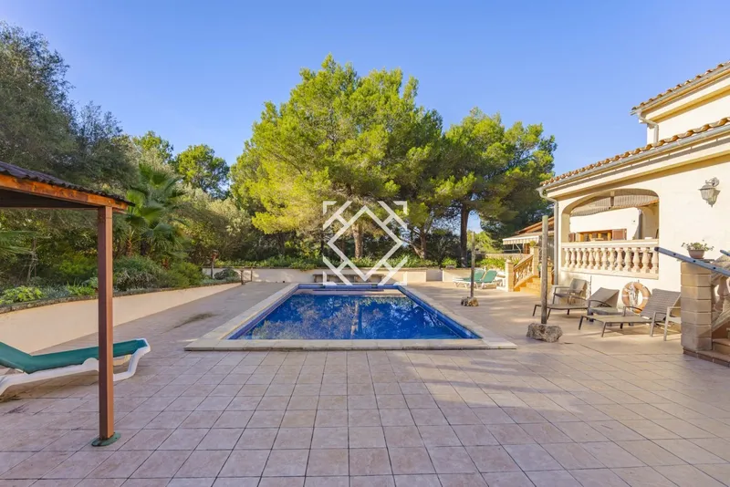 Charming rustic estate with private pool in Alcanada, Alcudia, Mallorca — photo 7
