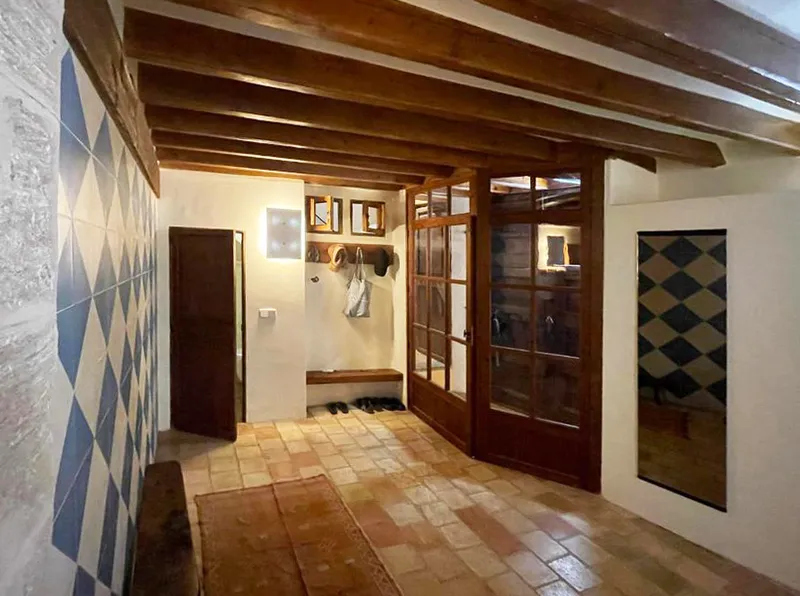 Impeccable 2-bedroom, 2-bathroom apartment in the Cathedral area, Palma — photo 7