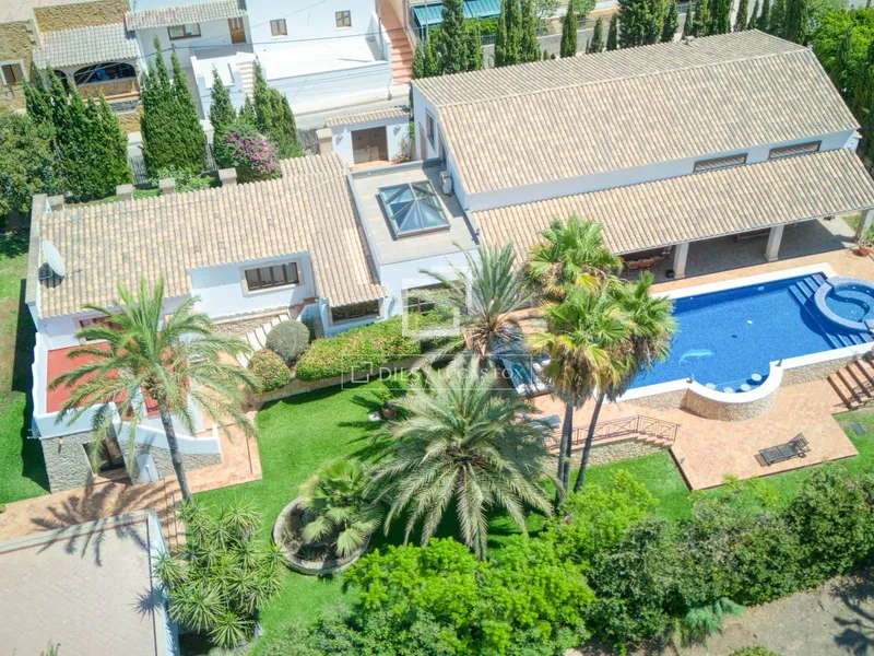751m² house / villa for sale in Costa d'en Blanes — photo 1