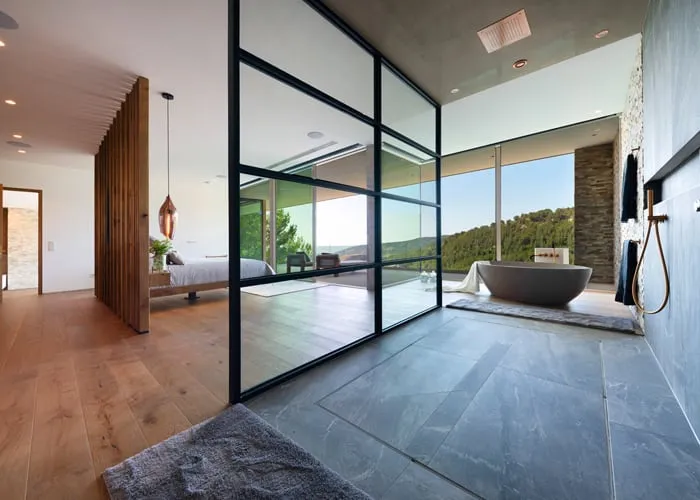 Spectacular Newly Built Villa with Magnificent Views — photo 6