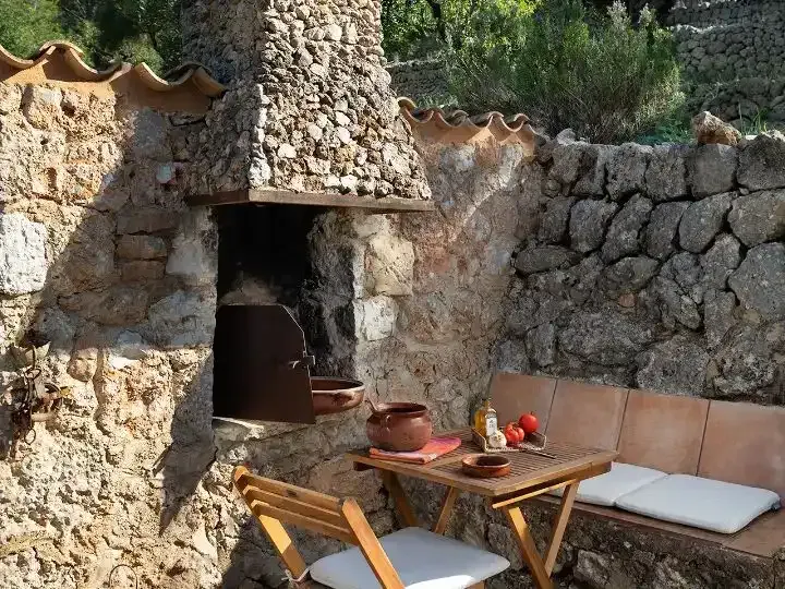 FINCA MEDITERRÁNEA EN ALARÓ CON VISTAS A LA SIERRA DE TRAMUNTANA, POZO PROPIO Y ALTA EFICIENCIA ENERGÉTICA — photo 6