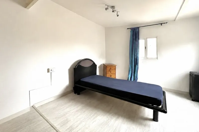 Apartment in the second line from the sea in Portixol — photo 10
