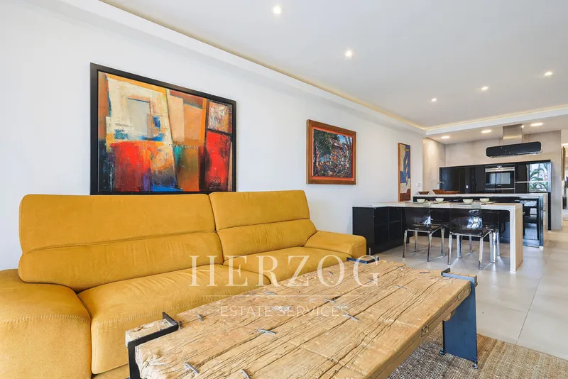 Exclusive apartment on the Paseo Maritimo in Palma de Mallorca — photo 8