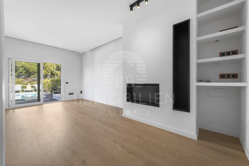 Large semi-detached house with spa - Jacuzzi with rooftop terrace & sea views — photo 10
