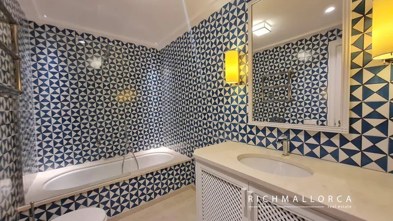 Charming Mediterranean Villa with Pool near the Sea in Cas Català — photo 6