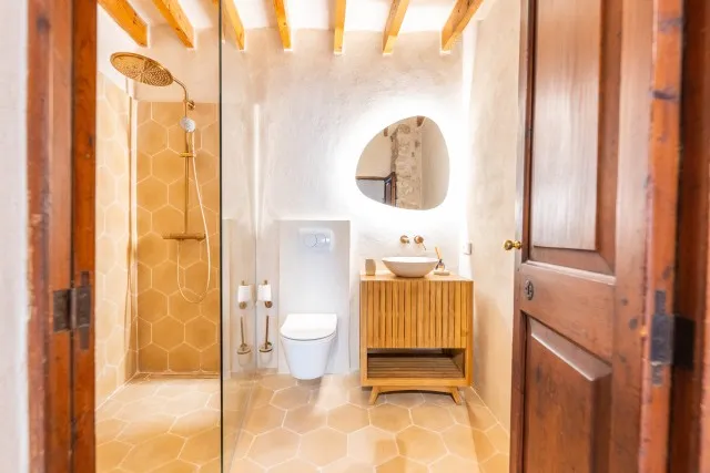 Charming fully renovated historic town house with pool for sale in Alaro, Mallorca — photo 12