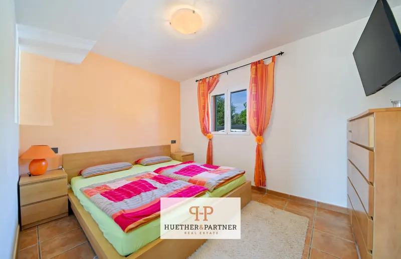 Finca near Llucmajor with guest houses and lots of privacy — photo 10