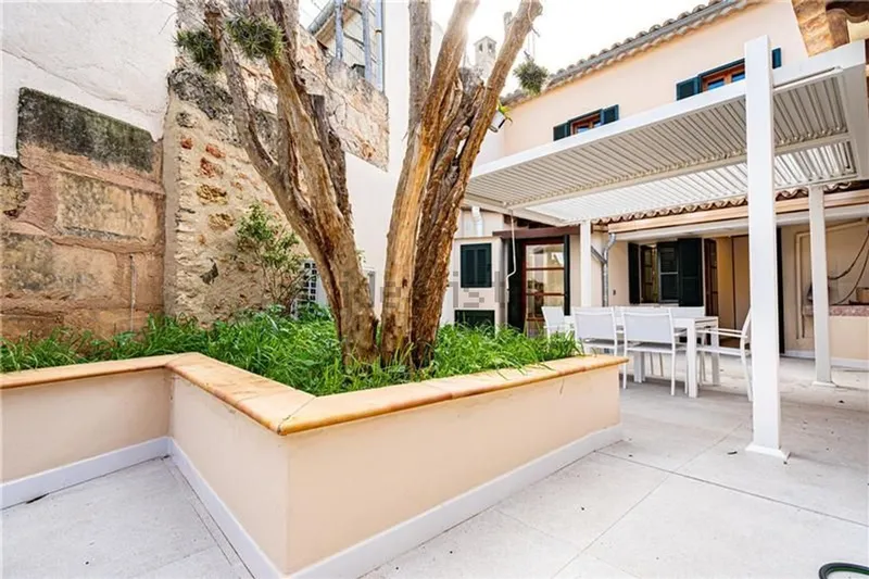 Flat / apartment in Santa Eugenia — photo 2