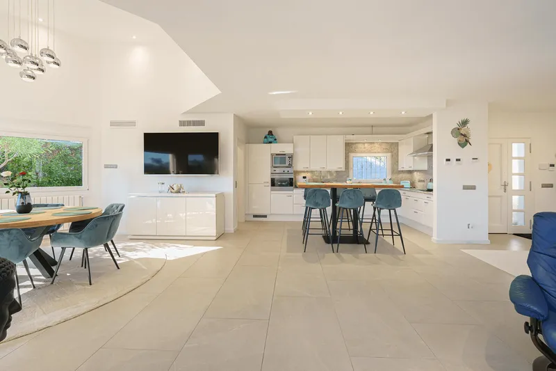 Villa with sea views in Costa de la Calma — photo 9