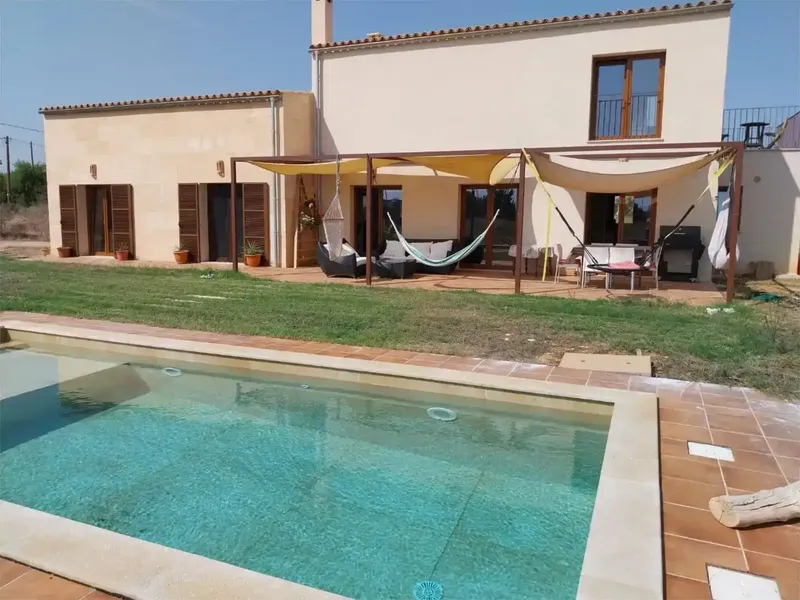ALQUILER DE TEMPORADA [redacted] DÍAS DESDE EL 25 DE JULIO. Es una vivienda amplia, muy cómoda y bien aislada. Tiene una cocina abierta al com — photo 2