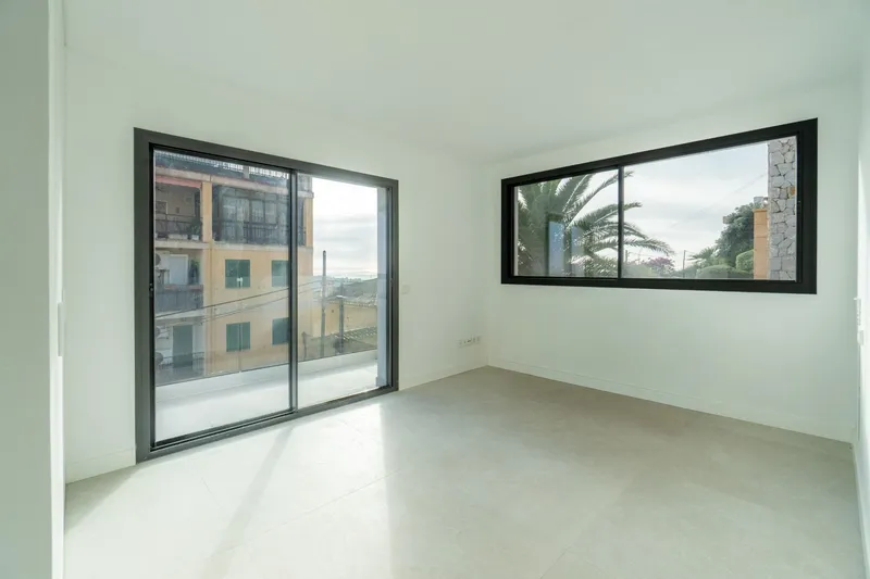 Modern-style villa in Genoa — photo 5
