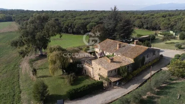 Real Estate in Baix Empordà — photo 2