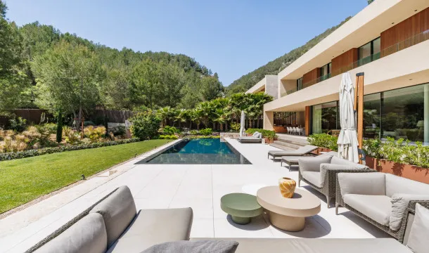 Elegant modern villa in Son Vida surrounded by nature and privacy — photo 2