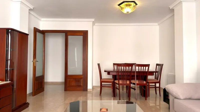 Apartment for rent in Palma de Mallorca, Arch. Luis Salvador area — photo 10